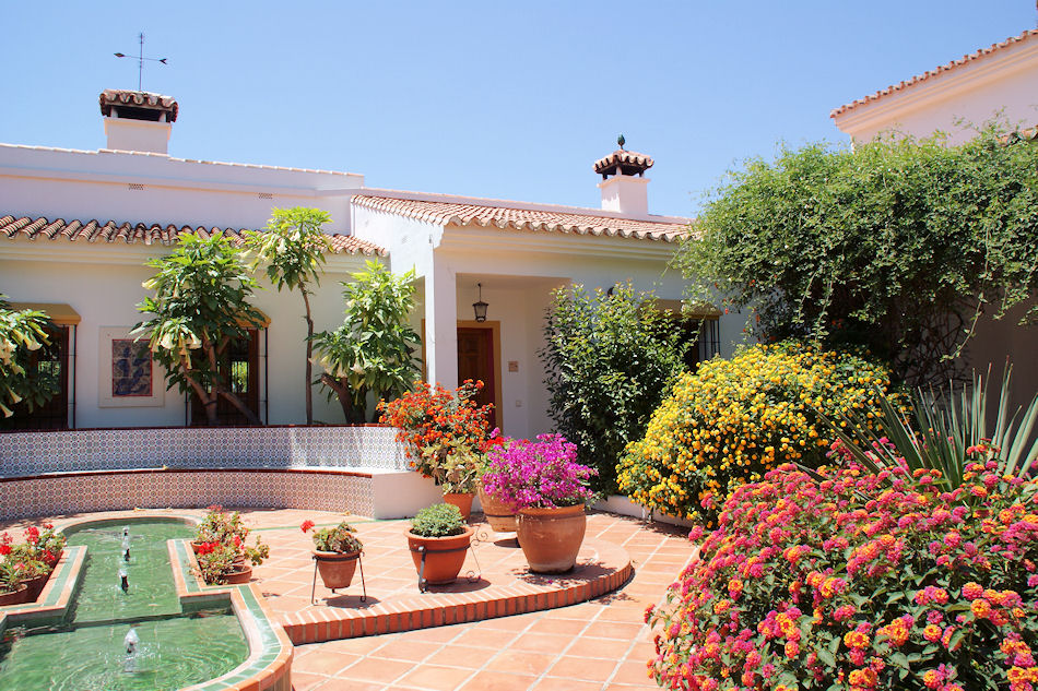 Hacienda en alquiler en Benajarafe, Rincón de la Victoria